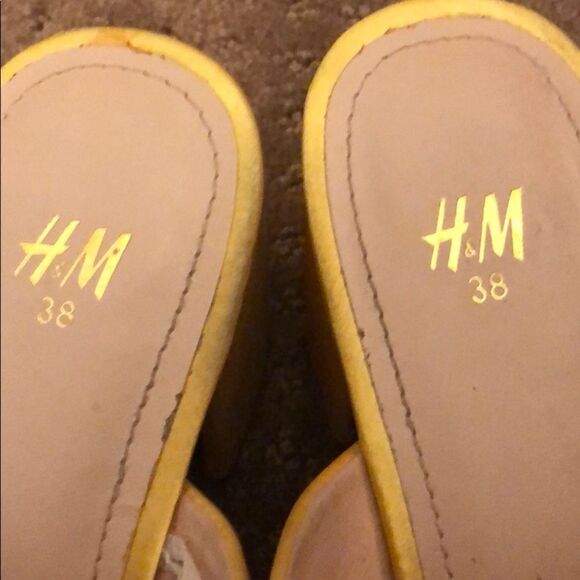 H&M yellow silk mules - Picture 5 of 8
